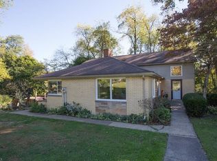16810 Ridgeview Dr, East Liverpool, OH 43920