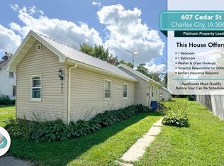 607 Cedar St, Charles City, IA 50616