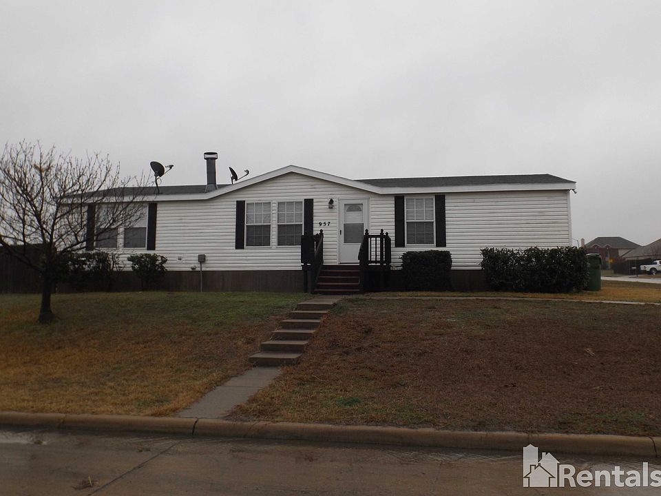 1st image of 957 Lariat Ln