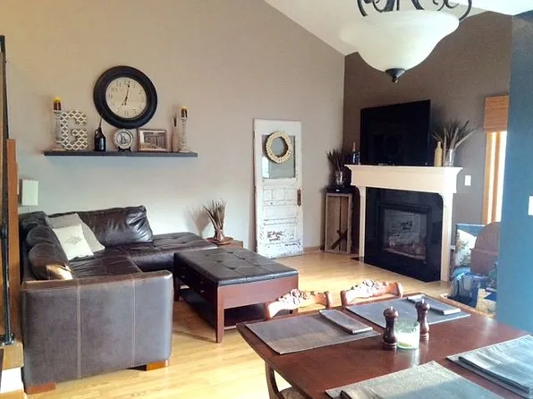 33 Vail Cir, Grand Forks, ND 58201