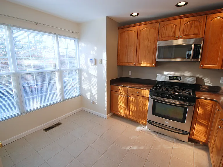 13500 Darter Ct — Photo 8