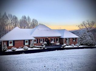 806 Quail Ridge Ct, Elizabethton, TN 37643