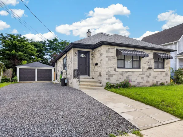 5 Merrick St, Smiths Falls, ON K7A 4R2