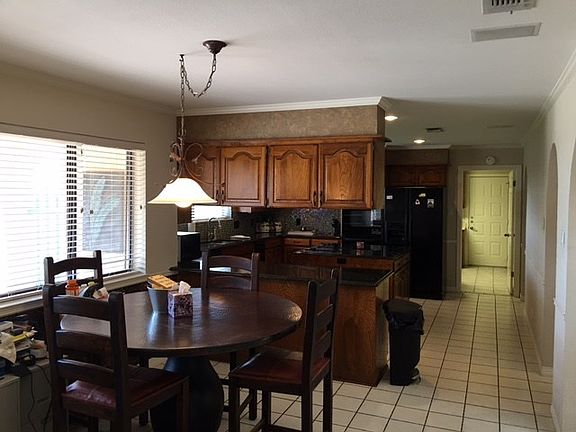 3rd image of 1010 Ashford Dr