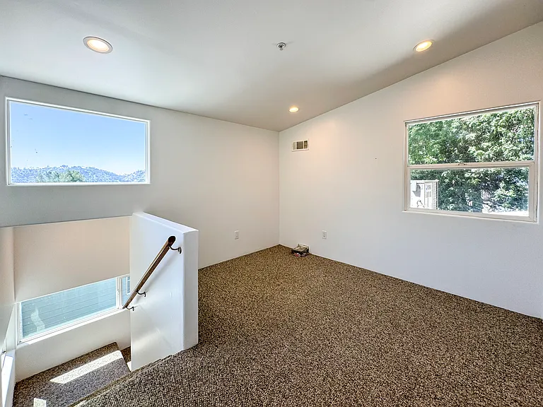 3050 Knob Dr — Photo 28