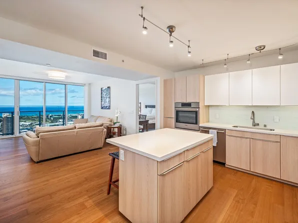 888 Kapiolani Blvd, Honolulu, HI