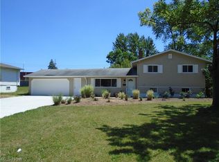 5583 Meadow Ln, Bedford, OH