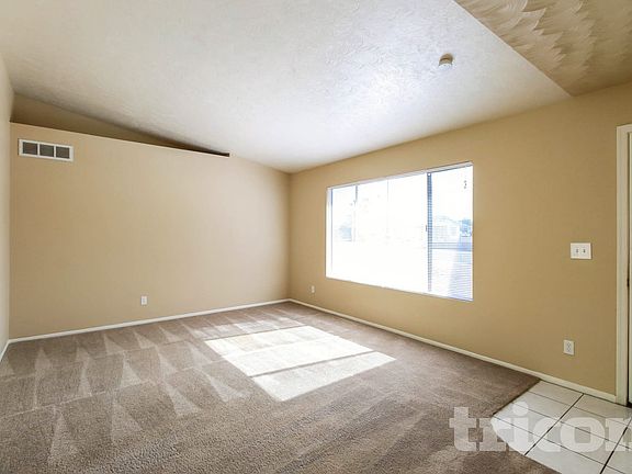 3rd image of 11112 W Calle Del Sol