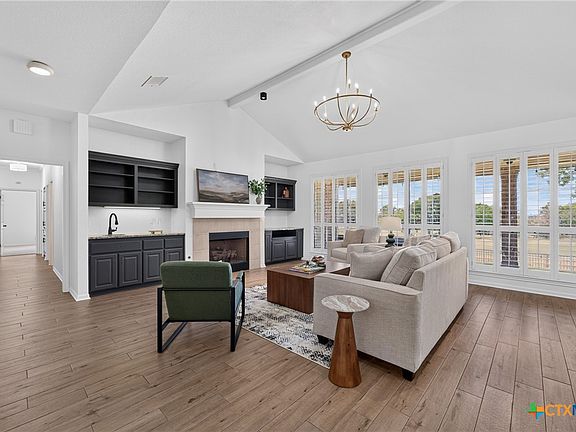 2nd image of 4418 Sunflower Ln