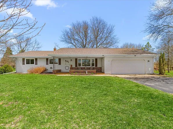 W6392 Judy DRIVE, Plymouth, WI 53073