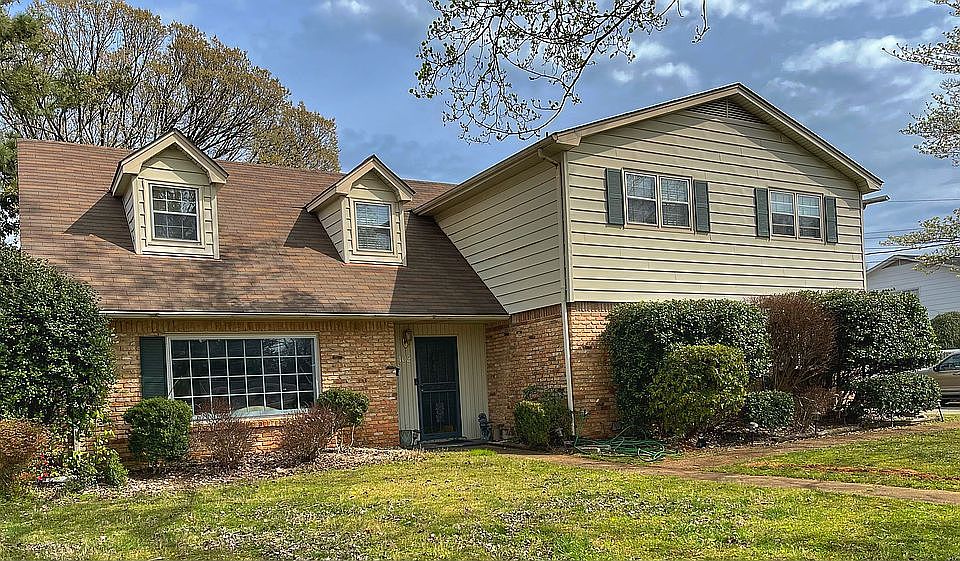 402 Homewood Drive 35801