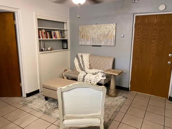 891 Martin Luther King Jr Blvd APT 3, Chapel Hill, NC 27514