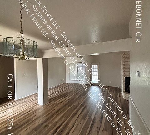 4th image of 701 Bluebonnet Cir