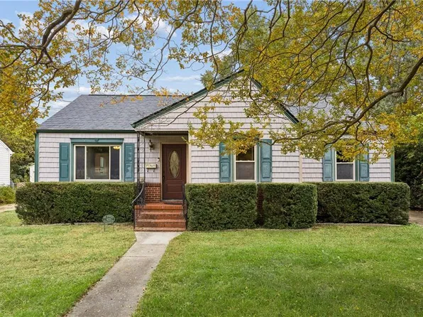 627 Sedgefield Dr, Newport News, VA 23605