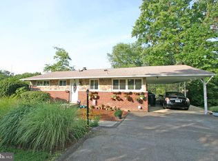 6219 Climbhill Rd, Alexandria, VA 22310