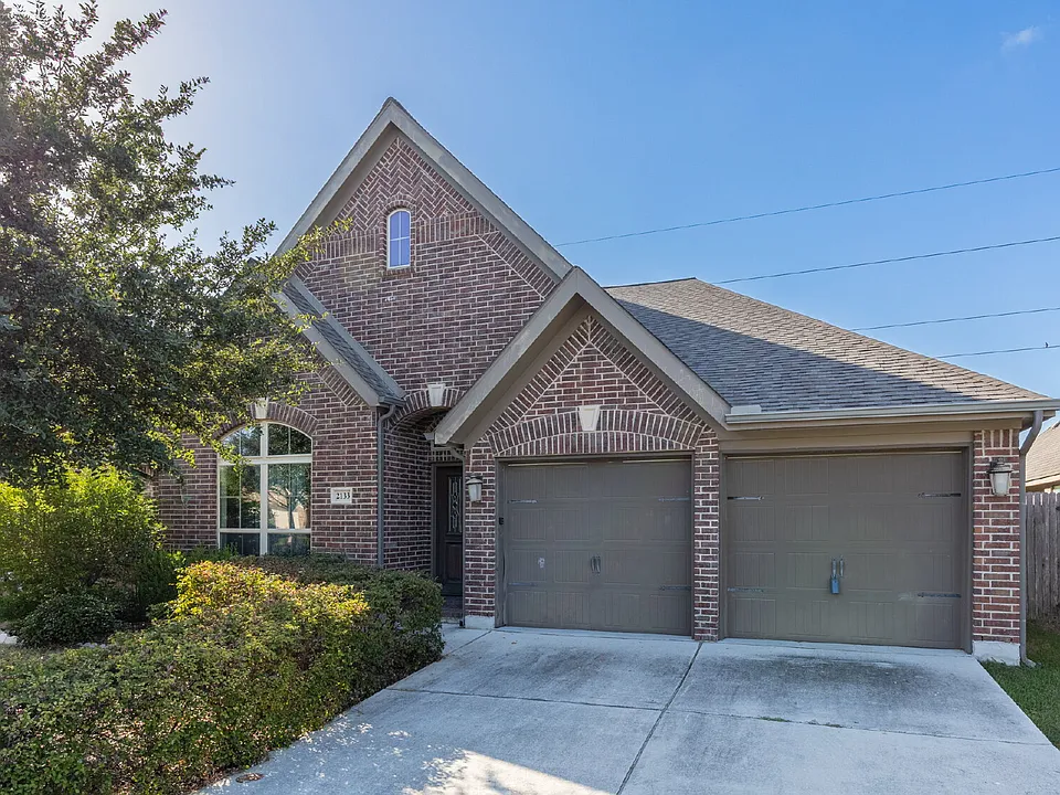 2133 Range Rd