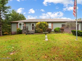 306 Valley View Dr, Radcliff, KY 40160