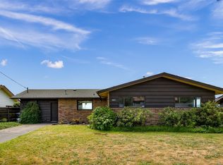 3923 Cliffside Dr, Bellingham, WA 98225