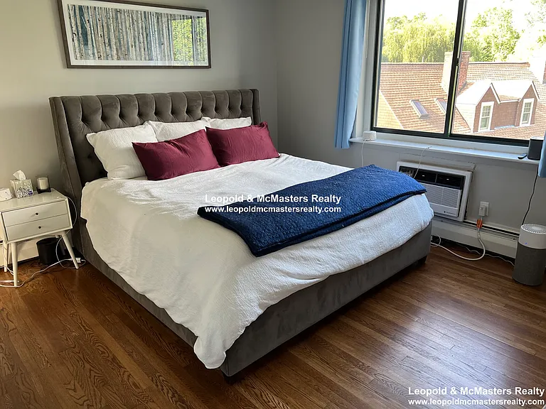 519 Washington St #14 — Photo 14