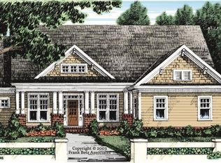 561 Lakewood Dr, Social Circle, GA 30025