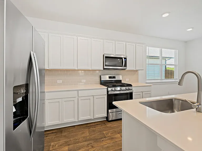 143090 Macquarie Dr — Photo 9