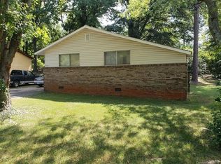 2533 Thornton Rd, Charlotte, NC 28208