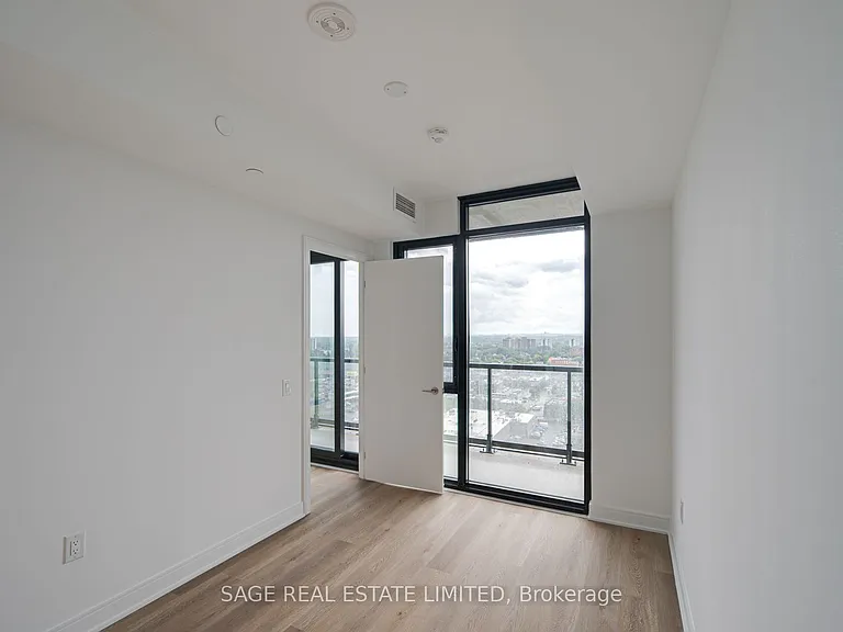 86 Dundas St E #1601 — Photo 20
