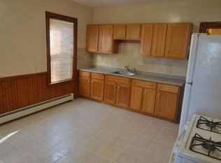 22 Norton St FLOOR 3, Dorchester, MA 02125