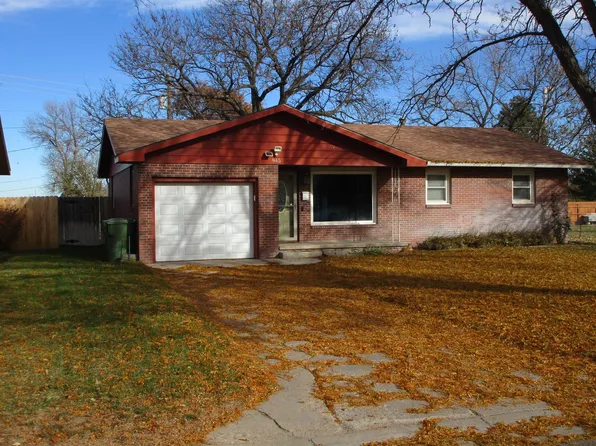 945 E 9th St, Colby, KS 67701