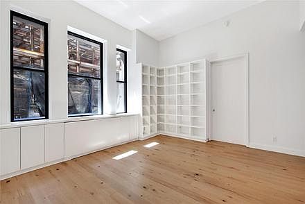 1st image of 71 Nassau St APT 2B