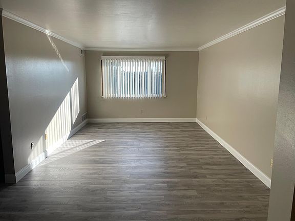 2nd image of 2030 Chateau Ct #17