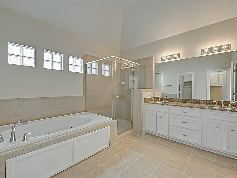 11609 Main Cypress Dr — Photo 18