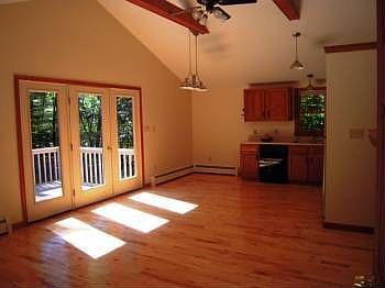5th image of 40 Balsam Dr