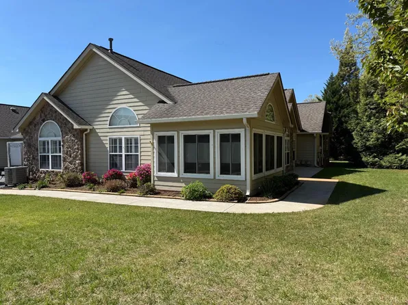 142 Salisbury Cir, Lynchburg, VA 24502