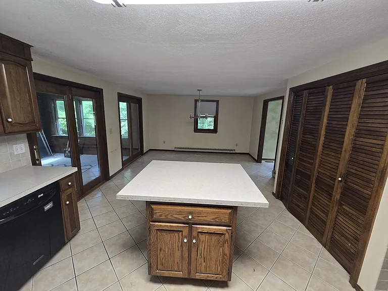 35 N Lowell Rd — Photo 8
