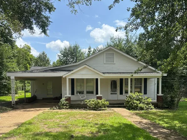 82 Church St, Ecru, MS 38841