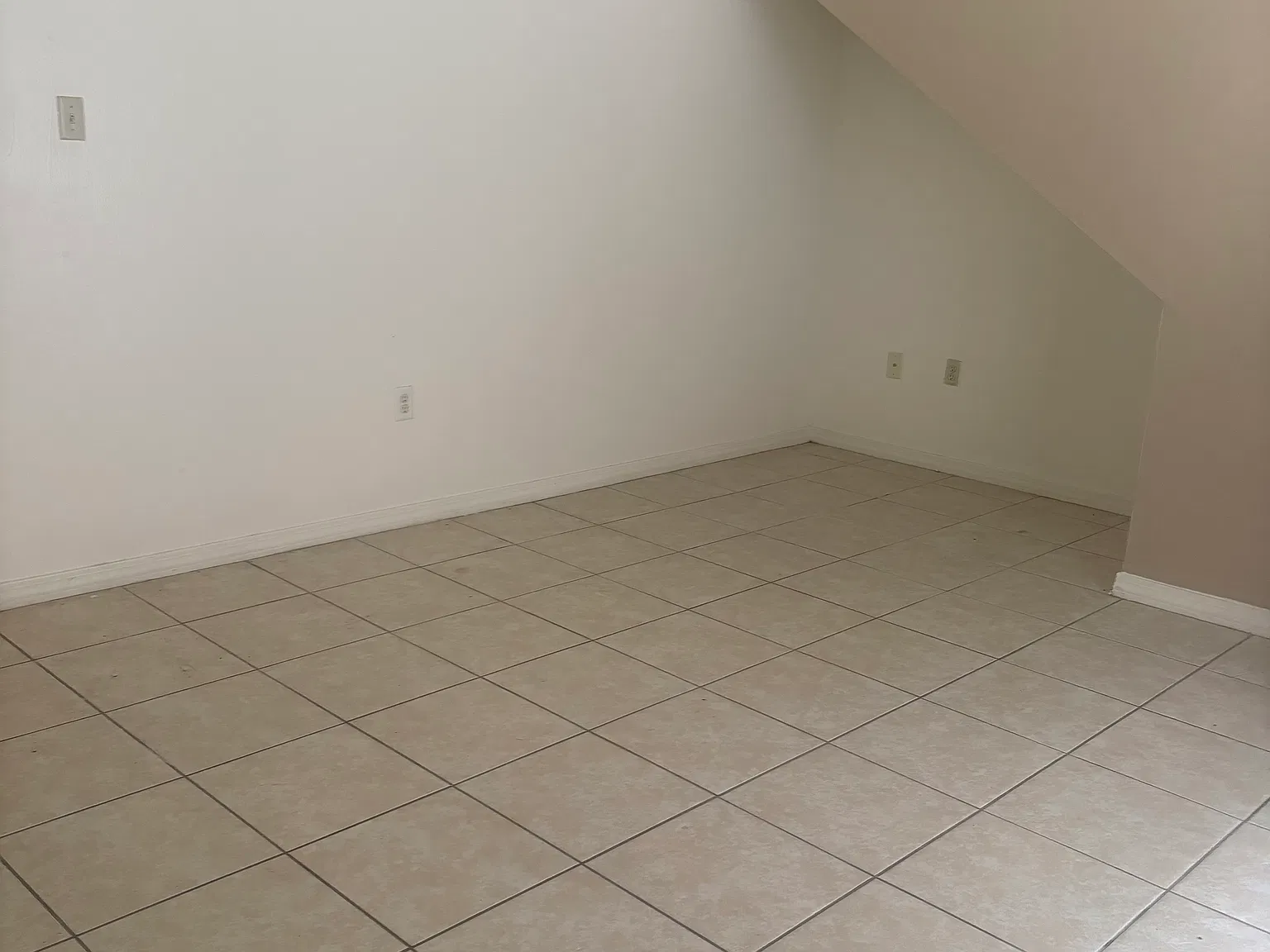 1 bed, 700 sqft, $675 — Photo 2