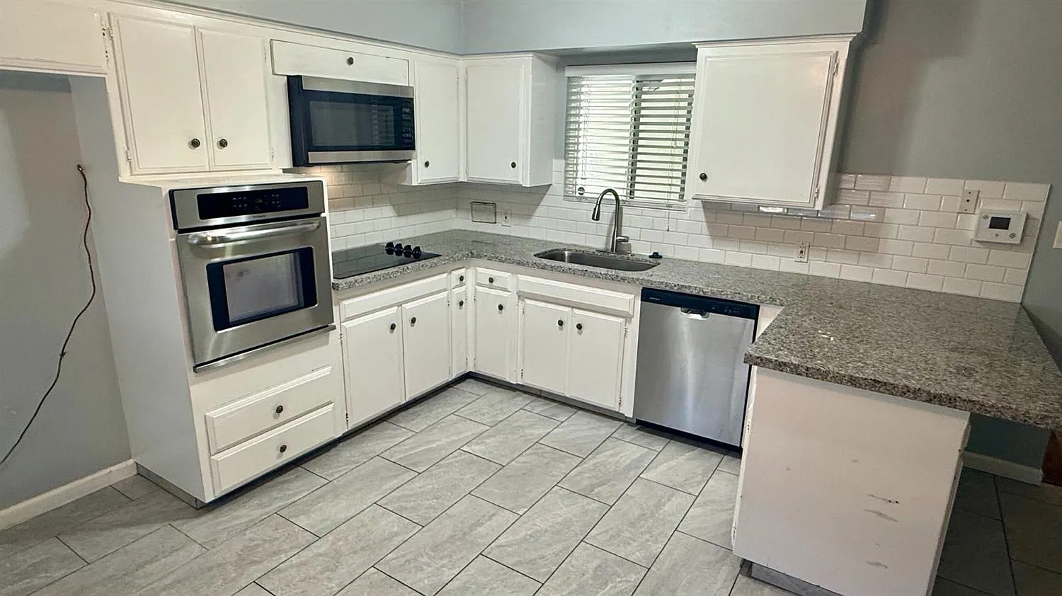 3 bed, 1502 sqft, $2,295 — Photo 4