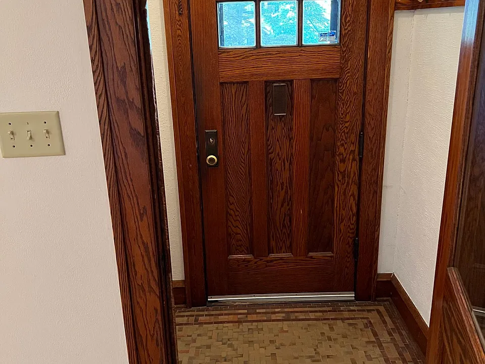 entry/foyer