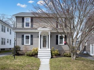 32 Oakland St, Fall River, MA 02720