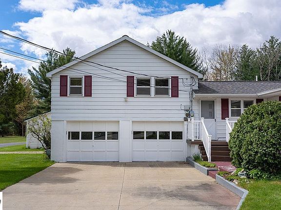 4th image of 8824 E Pickard Rd