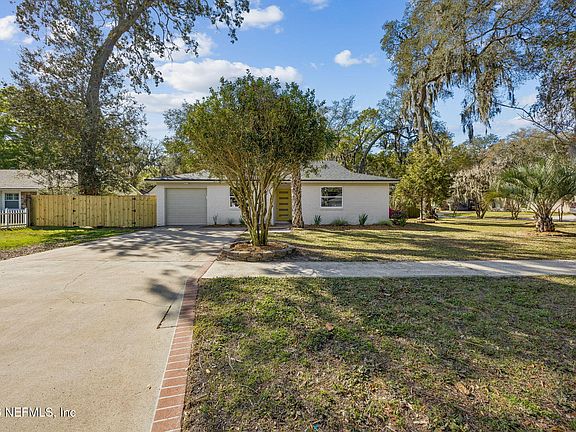 2nd image of 1050 MAGNOLIA LANDING Drive