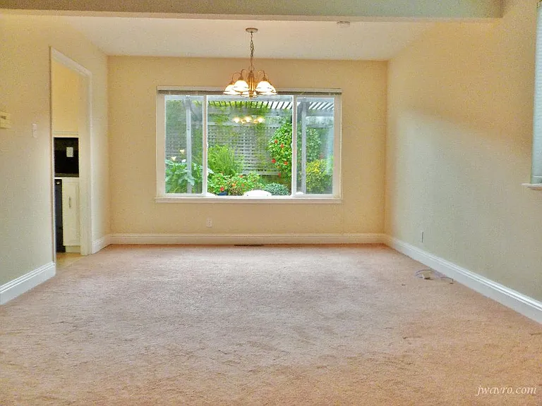 711 Prospect Row #5 — Photo 3
