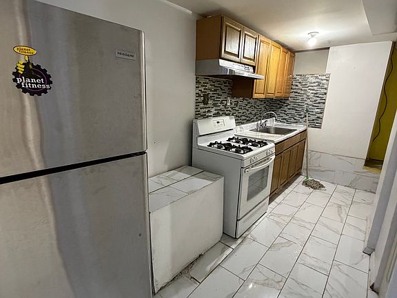 3rd image of 9109 184th St #1