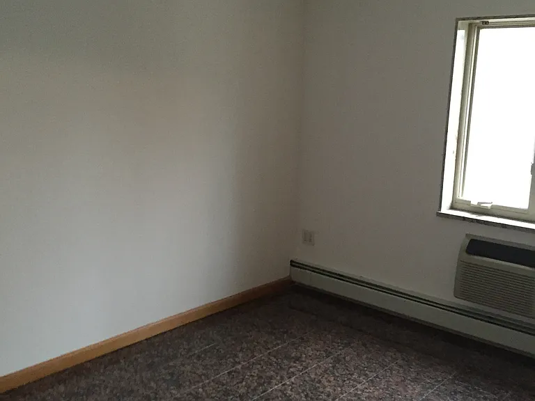 2614 Utopia Pkwy #2 — Photo 9