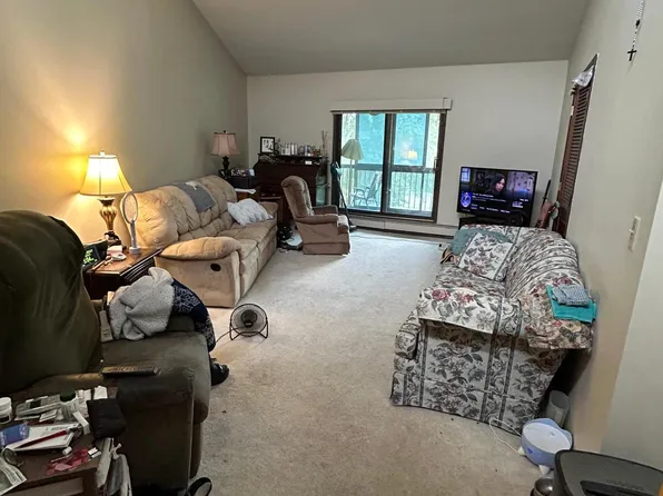 2680 Oxford St N APT 140, Roseville, MN 55113