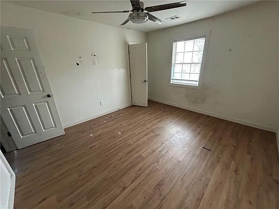 4th image of 1801 Beecher St SW