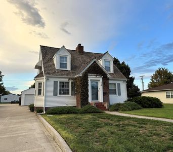 360 W 5th St, Hoisington, KS, 67544