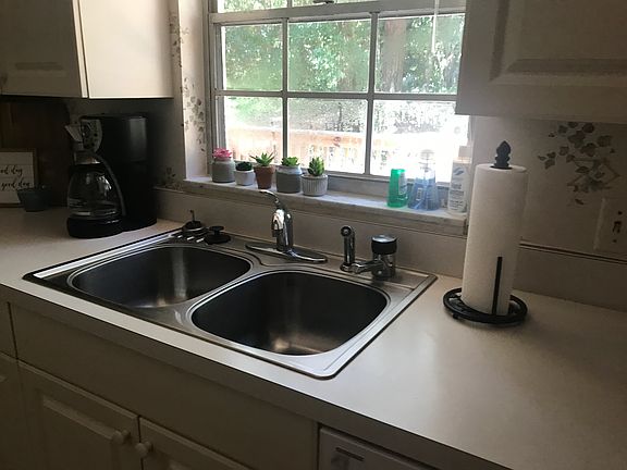 5th image of 1510 NW 35th Ter