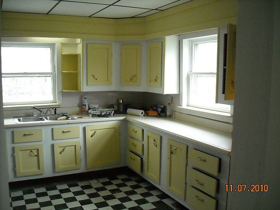 kitchen newly painted and new ceiling